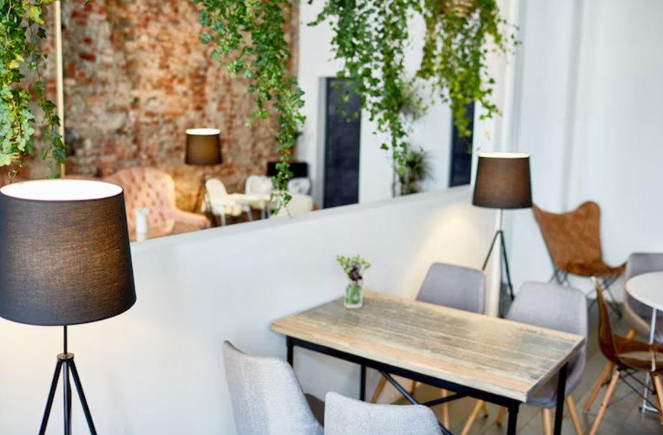 咖啡廳裝潢設計植栽運用|綠意氛圍與自然系風格營造